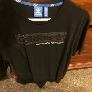 Adidas shirt short  sleeve medium black